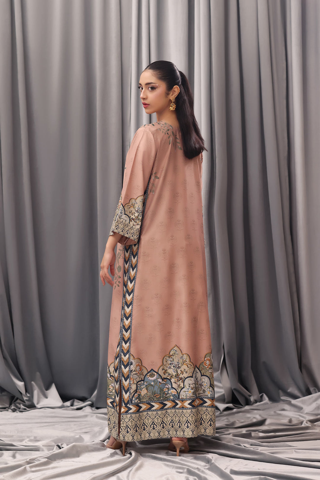 Elara Kaftan