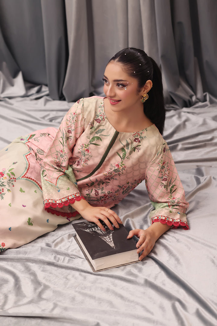 Fiora Kaftan